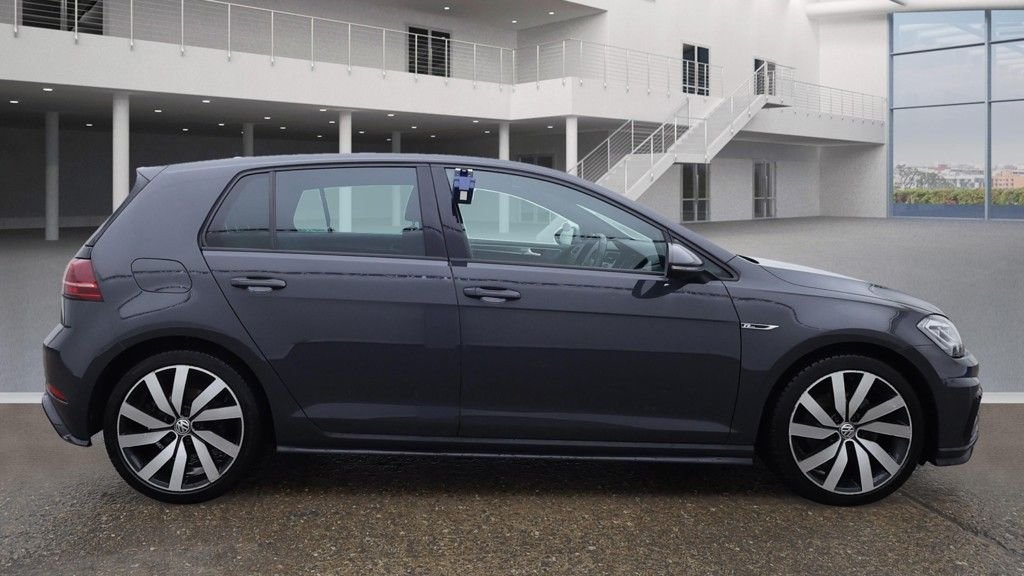 Used Volkswagen Golf 2019 for sale - 76496596: Photo 9
