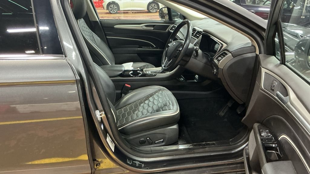 Used Ford Mondeo 2017 for sale - 76740439: Photo 2