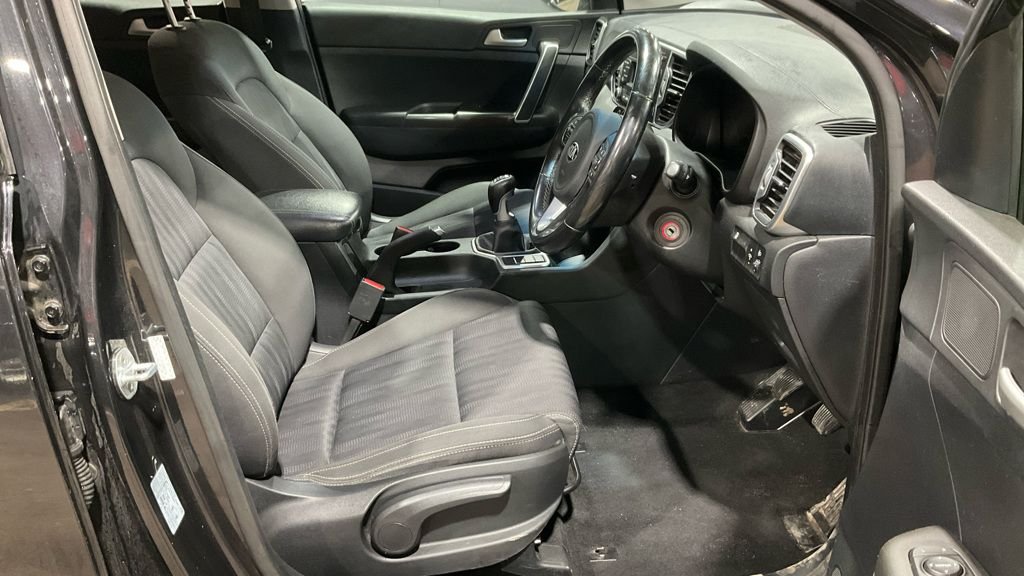 Used Kia Sportage 2018 for sale - 76617443: Photo 2