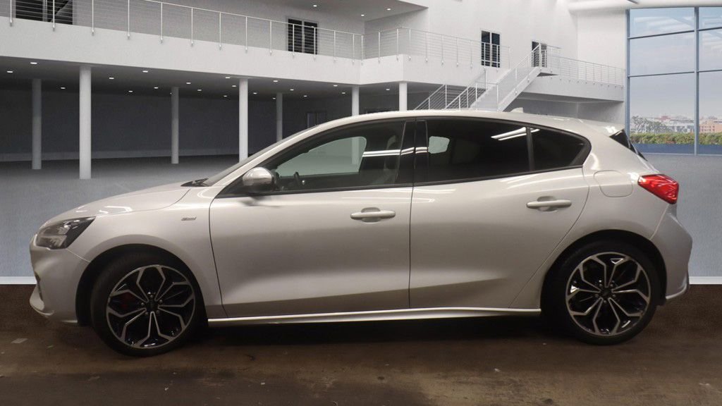 Used Ford Focus 2021 for sale - 76333939: Photo 11