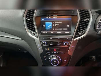 Used Hyundai Santa Fe 2018 for sale - 77583785: Photo