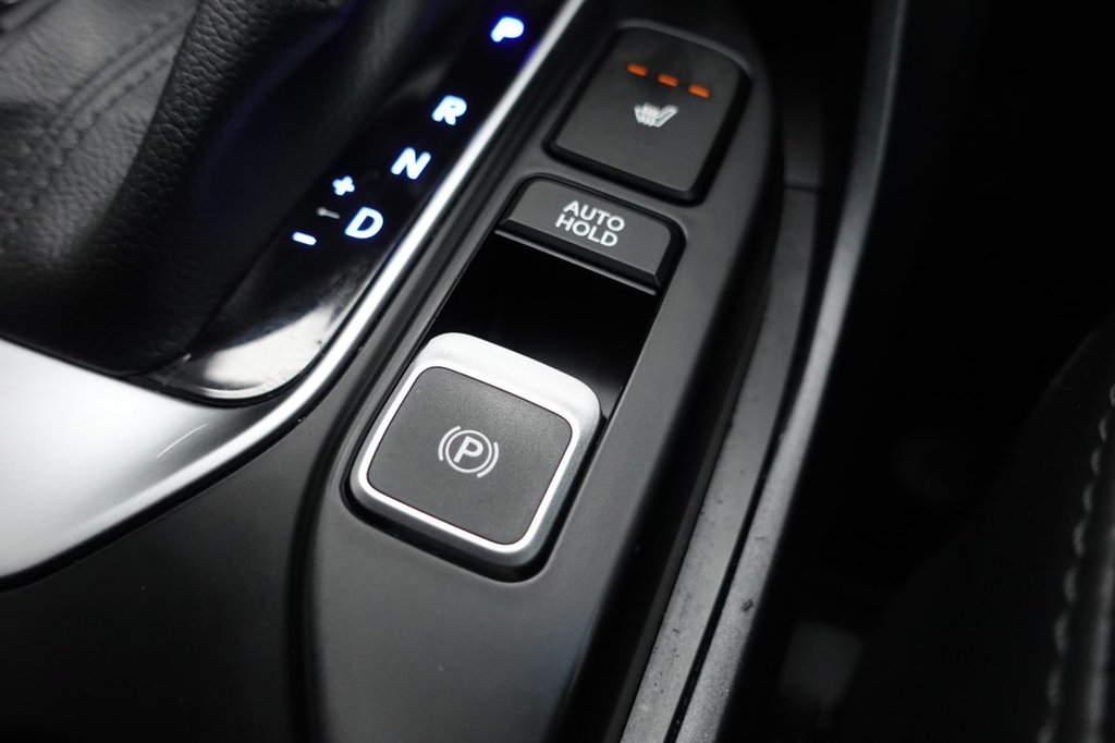 Used Hyundai Santa Fe 2018 for sale - 77583785: Photo 41