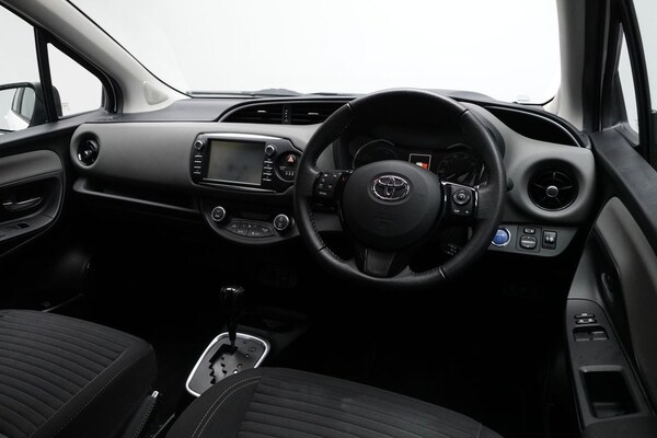 Used Toyota Yaris 2019 for sale - 76172931: Photo 19