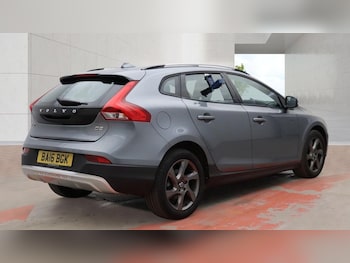 Used Volvo V40 2016 for sale - 78349578: Photo
