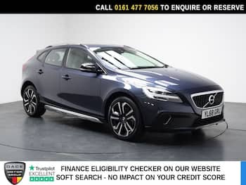 Used Volvo V40 Cross Country 2018 for sale - 79695332: Photo