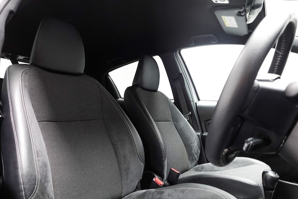 Used Toyota Yaris 2019 for sale - 76266574: Photo 2
