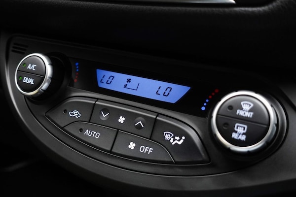 Used Toyota Yaris 2019 for sale - 76266574: Photo 32