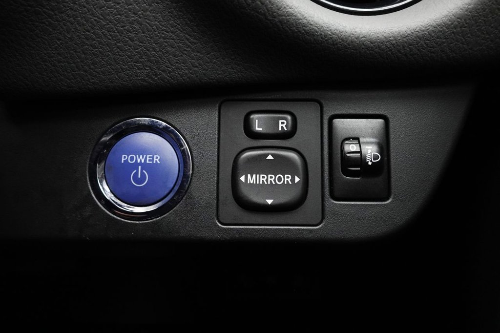 Used Toyota Yaris 2019 for sale - 76009527: Photo 40