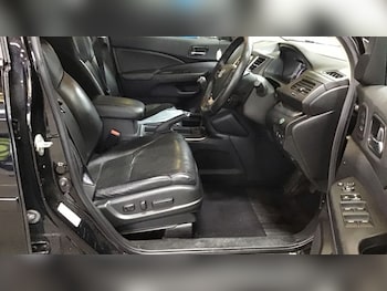 Used Honda CR-V 2018 for sale - 76291813: Photo