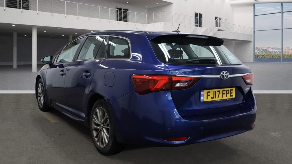 Used Toyota Avensis 2017 for sale - 77027186: Photo 6