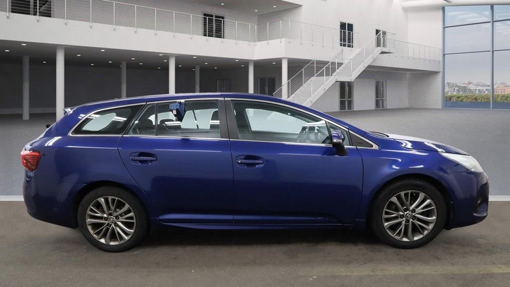 Used Toyota Avensis 2017 for sale - 77027186: Photo 9