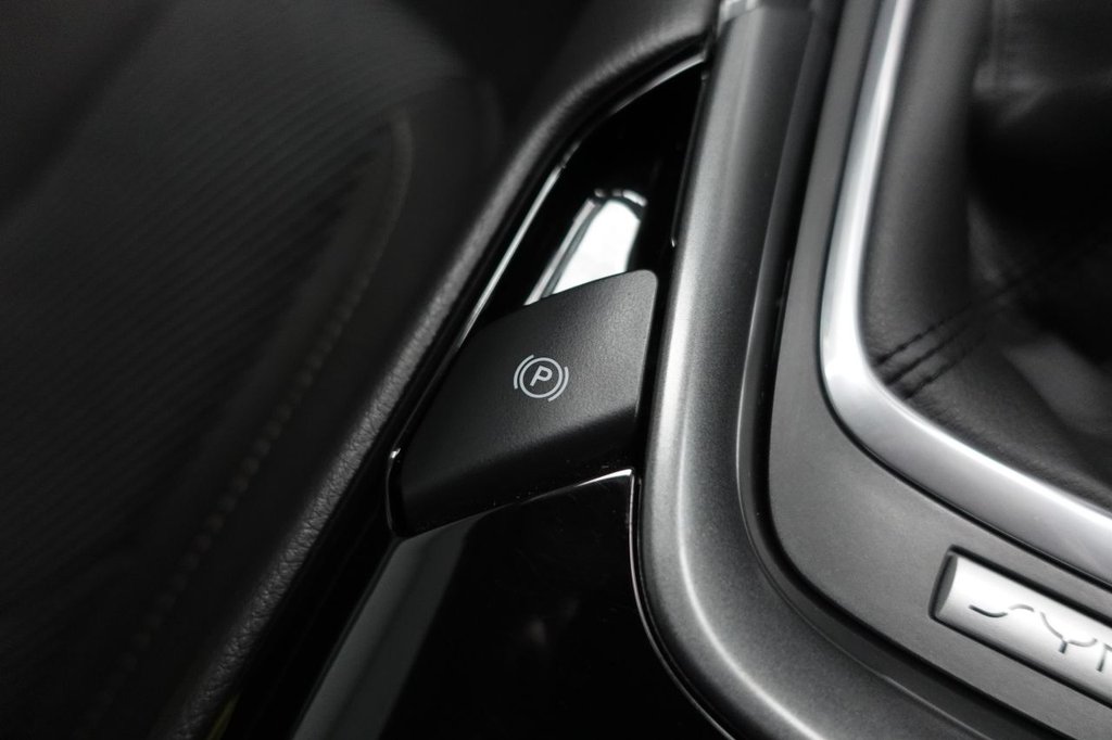 Used Ford Mondeo 2016 for sale - 76868187: Photo 44