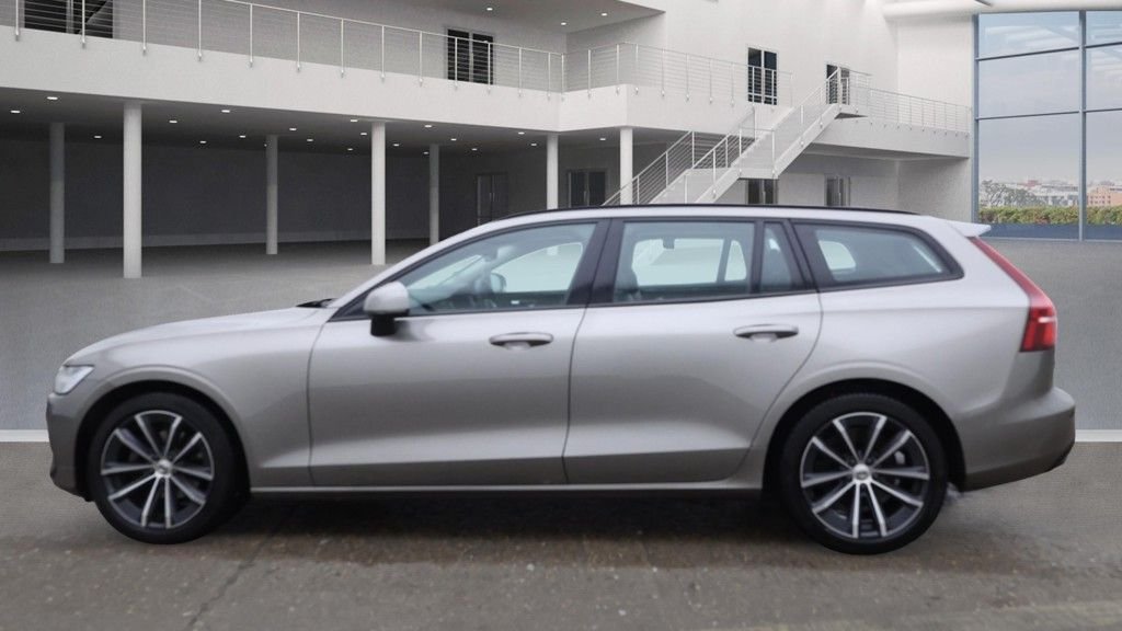 Used Volvo V60 2021 for sale - 76867887: Photo 11