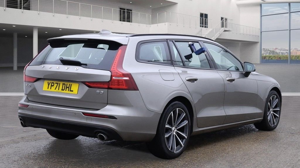 Used Volvo V60 2021 for sale - 76867887: Photo 8