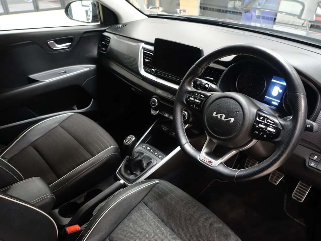 Used Kia Stonic 2023 for sale - 77027110: Photo 2
