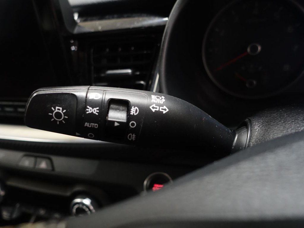 Used Kia Stonic 2023 for sale - 77027110: Photo 30