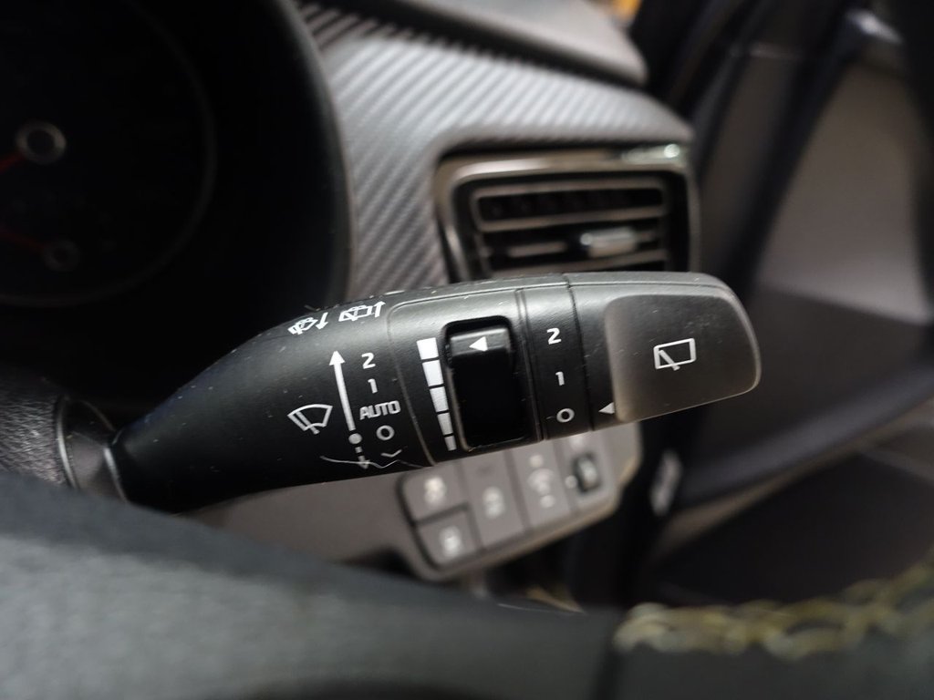 Used Kia Stonic 2023 for sale - 77027110: Photo 32