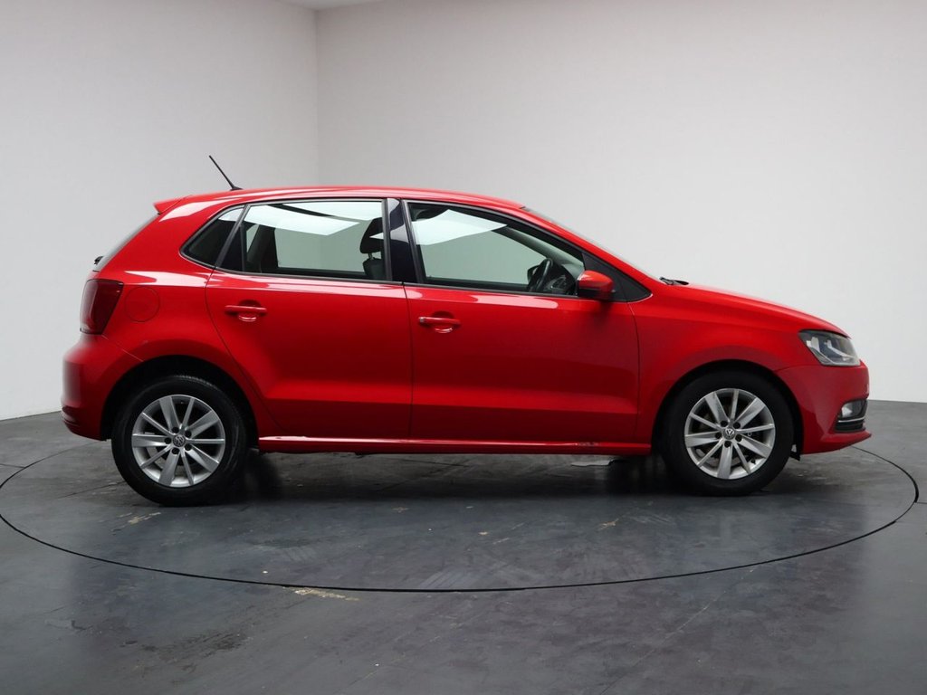 Used Volkswagen Polo 2015 for sale - 77370109: Photo 14