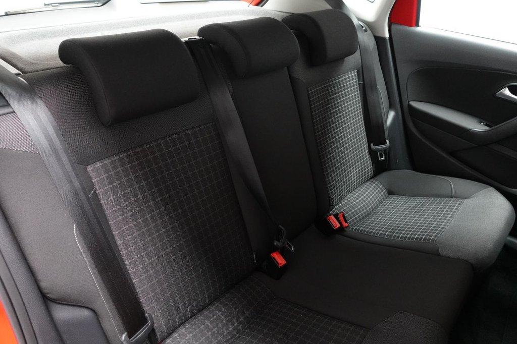 Used Volkswagen Polo 2015 for sale - 77370109: Photo 15