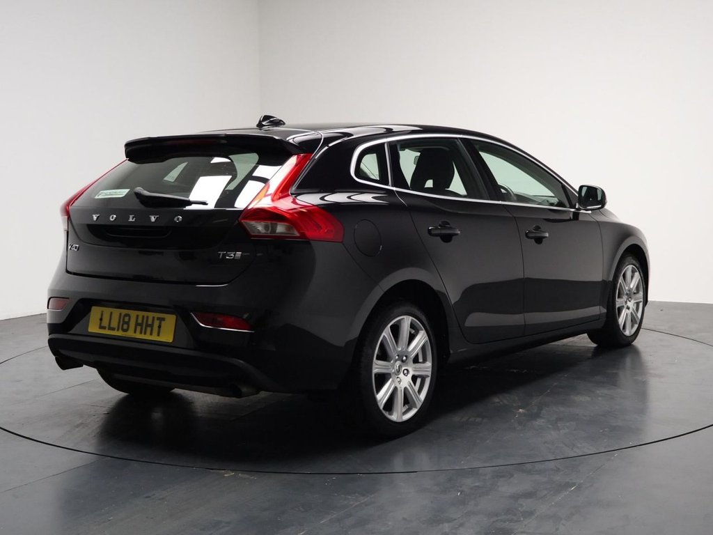 Used Volvo V40 2018 for sale - 76010397: Photo 12
