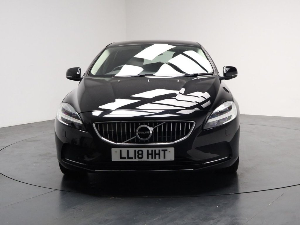 Used Volvo V40 2018 for sale - 76010397: Photo 5