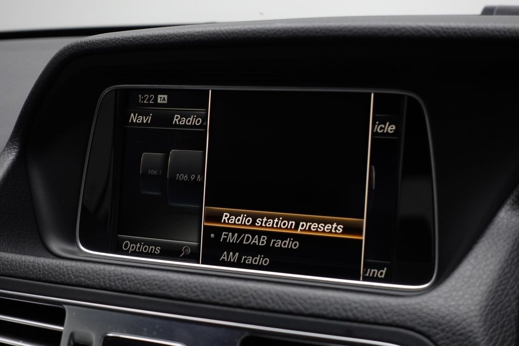 Used Mercedes-Benz E Class 2015 for sale - 77218561: Photo 26