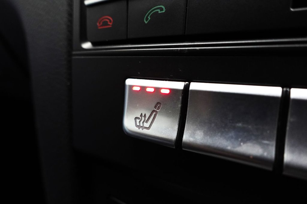 Used Mercedes-Benz E Class 2015 for sale - 77218561: Photo 33