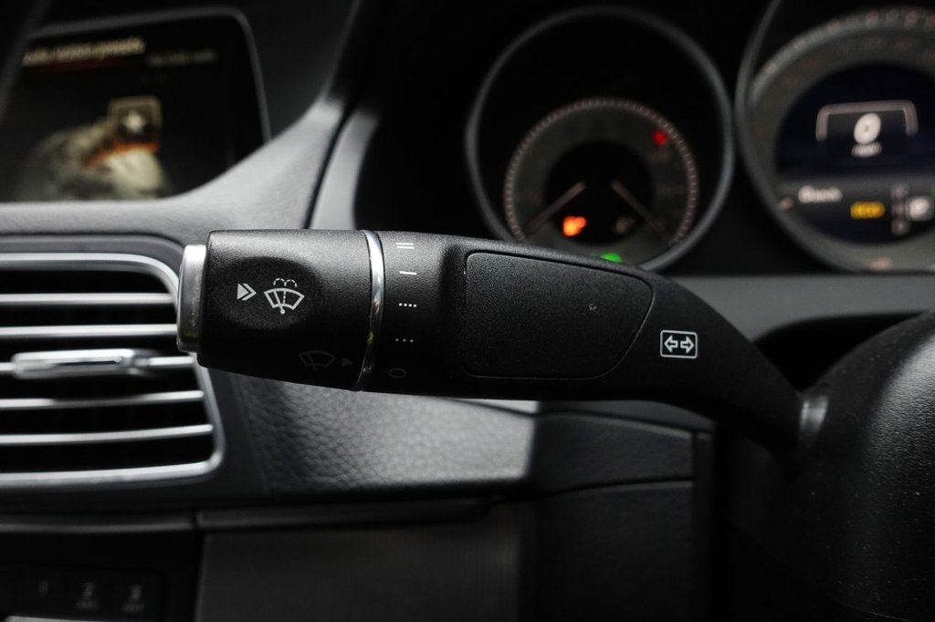 Used Mercedes-Benz E Class 2015 for sale - 77218561: Photo 41