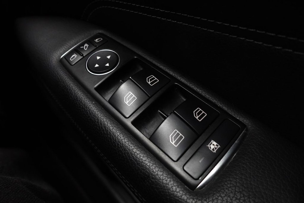 Used Mercedes-Benz E Class 2015 for sale - 77218561: Photo 44