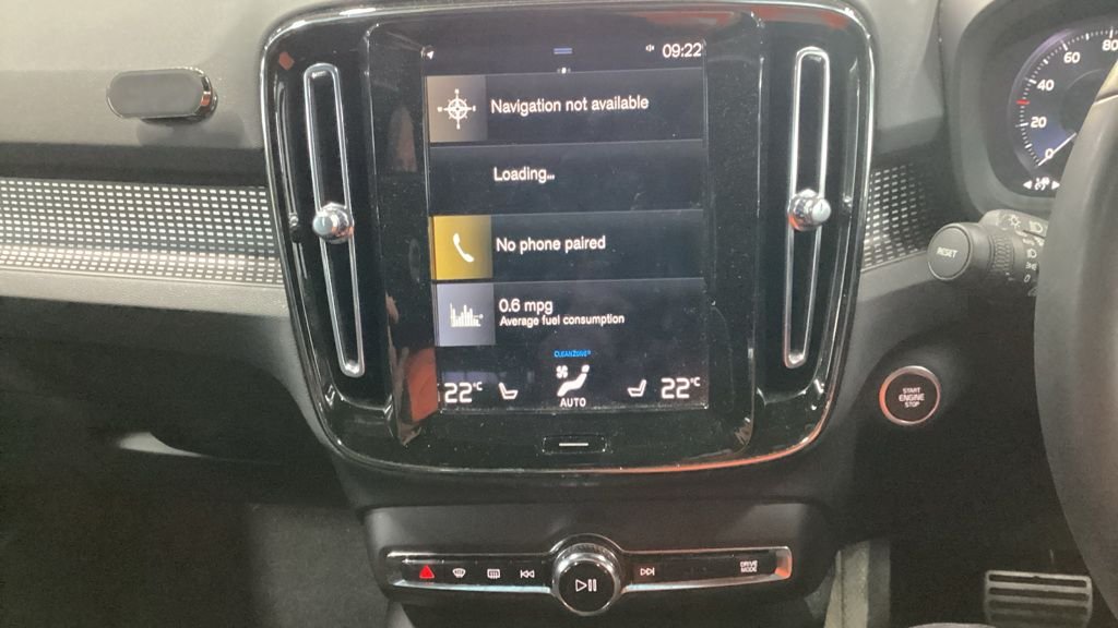 Used Volvo XC40 2022 for sale - 77719850: Photo 2