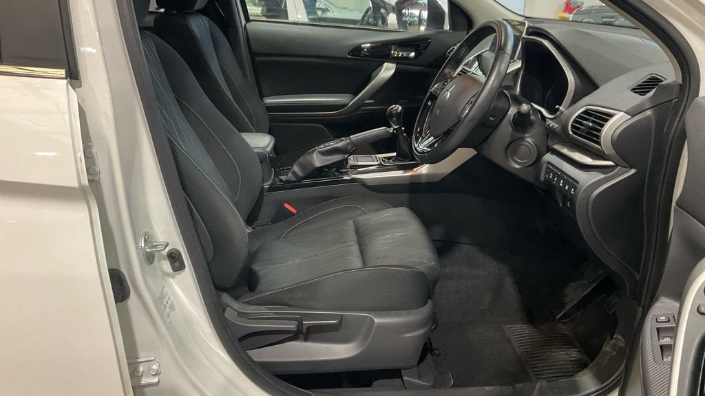 Used Mitsubishi Eclipse Cross 2019 for sale - 77780580: Photo 3