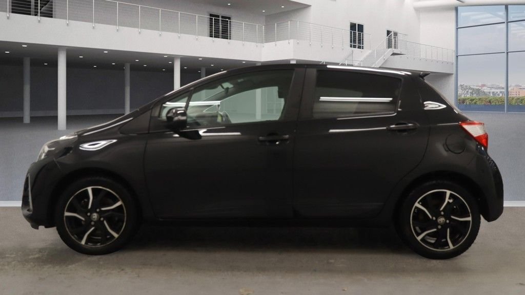 Used Toyota Yaris 2019 for sale - 76725090: Photo 11