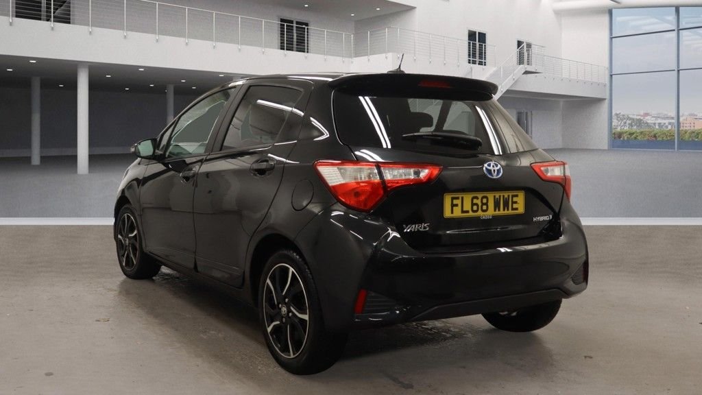 Used Toyota Yaris 2019 for sale - 76725090: Photo 6