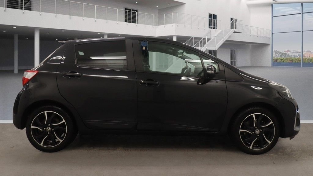 Used Toyota Yaris 2019 for sale - 76725090: Photo 9
