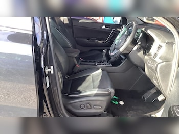 Used Kia Sportage 2021 for sale - 76883275: Photo