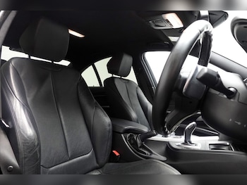 Used BMW 3 Series 2018 for sale - 76081198: Photo 2