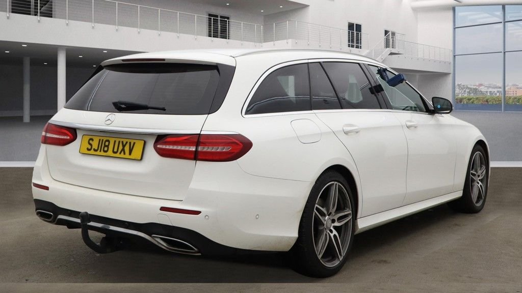 Used Mercedes-Benz E Class 2018 for sale - 76396083: Photo 8