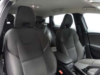 Used Volvo V40 Cross Country 2017 for sale - 74144690: Photo