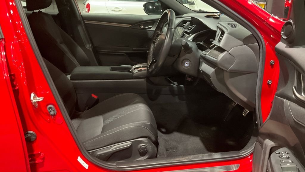 Used Honda Civic 2019 for sale - 77880227: Photo 3