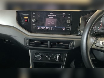 Used Volkswagen Polo 2018 for sale - 76172927: Photo 3