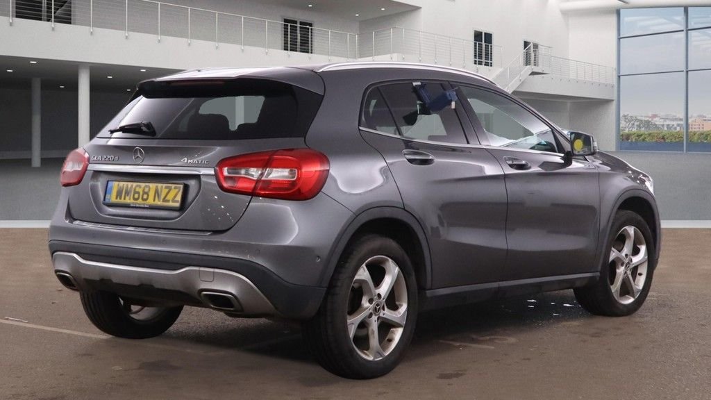 Used Mercedes-Benz GLA 2019 for sale - 77122283: Photo 8