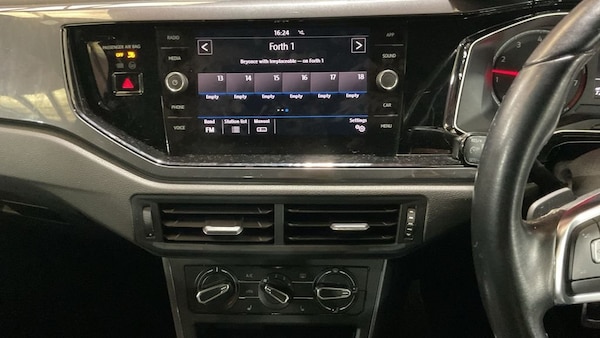 Used Volkswagen Polo 2019 for sale - 76267332: Photo 3