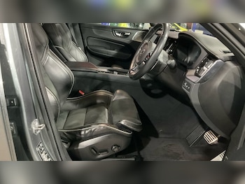 Used Volvo XC60 2019 for sale - 77080243: Photo