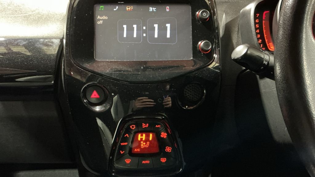 Used Toyota AYGO 2018 for sale - 77153763: Photo 2