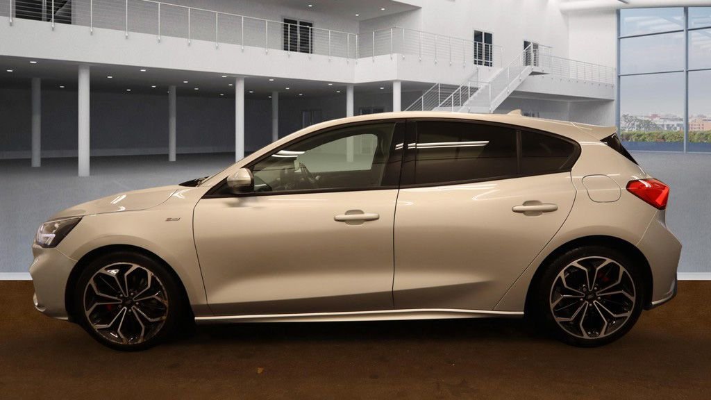 Used Ford Focus 2021 for sale - 76333942: Photo 5