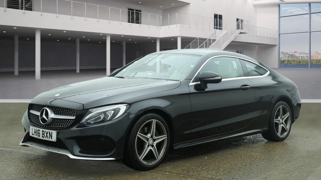 Used Mercedes-Benz C Class 2016 for sale - 77936914: Photo 2