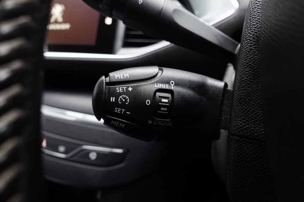 Used Peugeot 308 SW 2017 for sale - 76535791: Photo 33