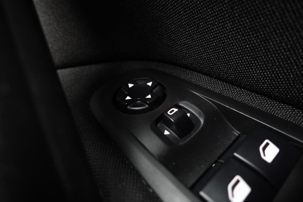 Used Peugeot 308 SW 2017 for sale - 76535791: Photo 38