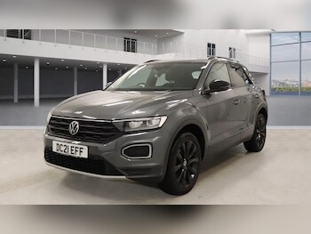 Used Volkswagen T-Roc 2021 for sale - 77369887: Photo