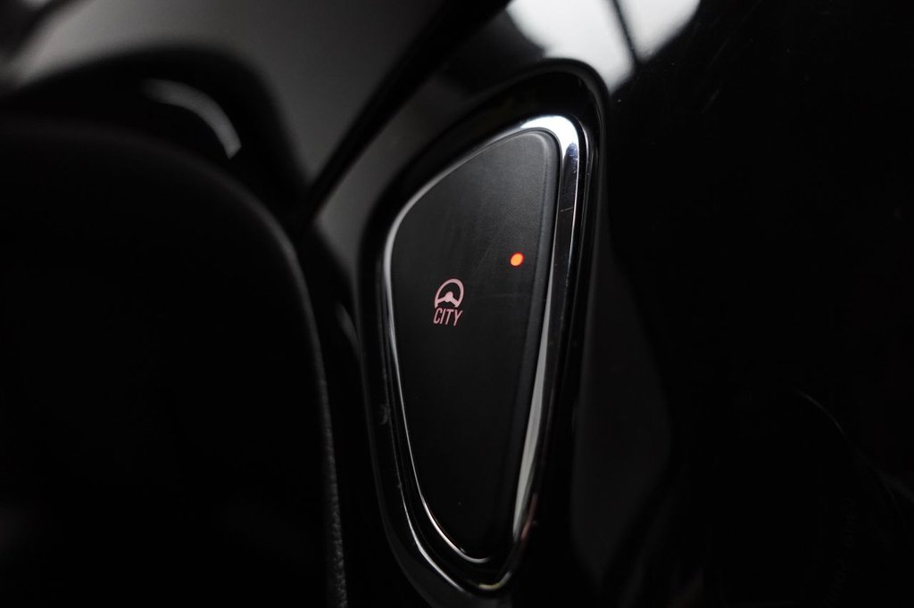 Used Vauxhall Corsa 2016 for sale - 76454389: Photo 29